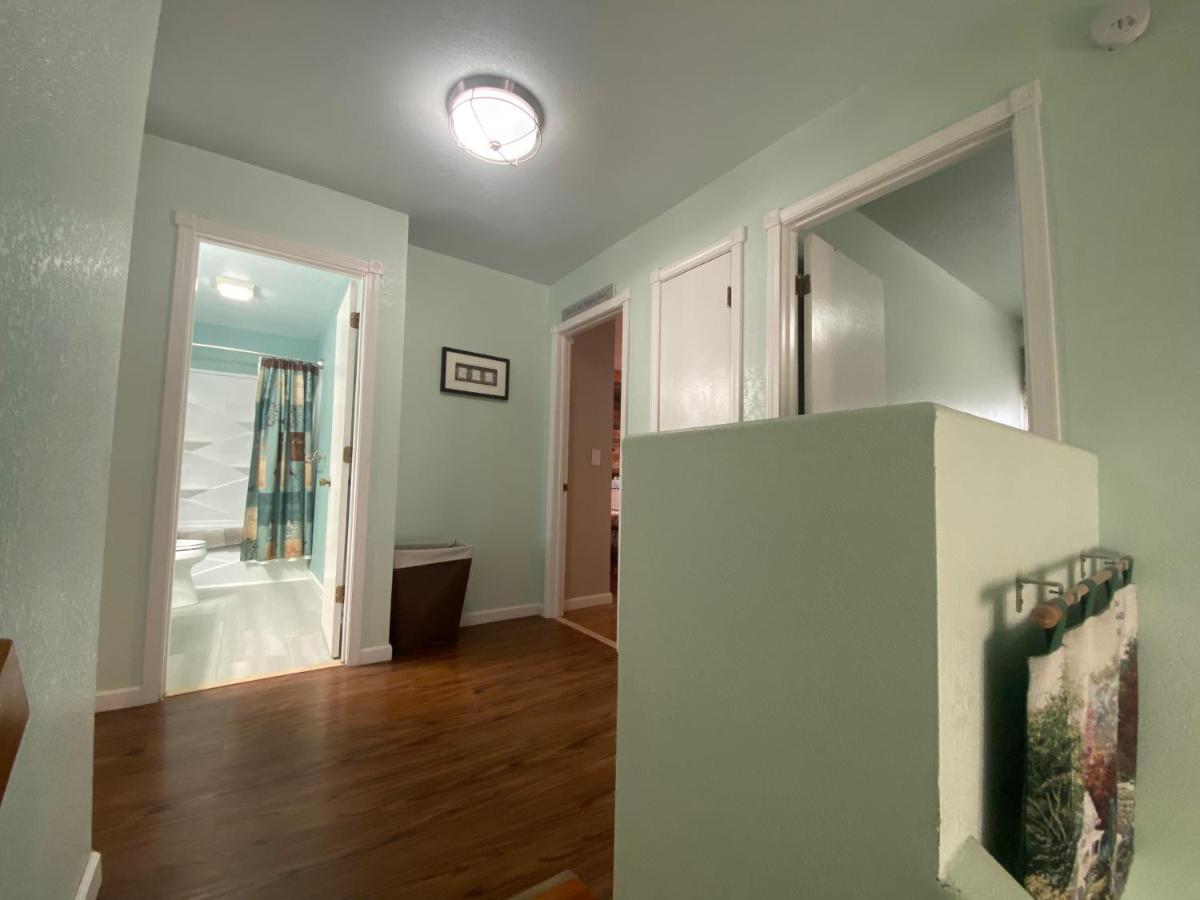 Trinity Escapes - Two Bedroom Two Bathroom Full Apartment Near Airport Anchorage Exterior foto